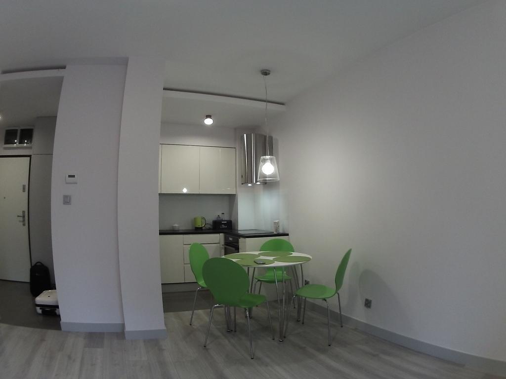Apartament Z Ogrodem ポラニツァ・ズドゥルイ エクステリア 写真
