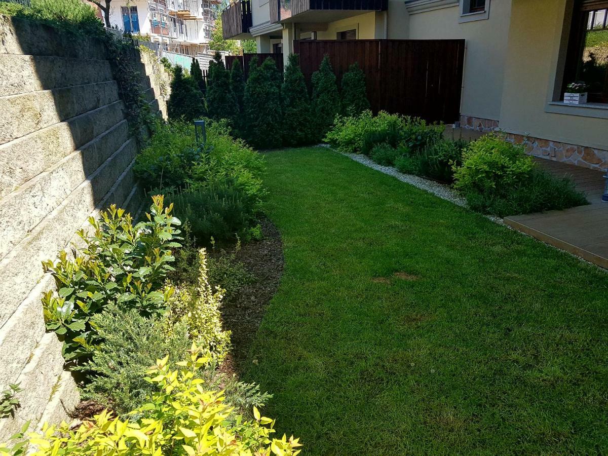 Apartament Z Ogrodem ポラニツァ・ズドゥルイ エクステリア 写真